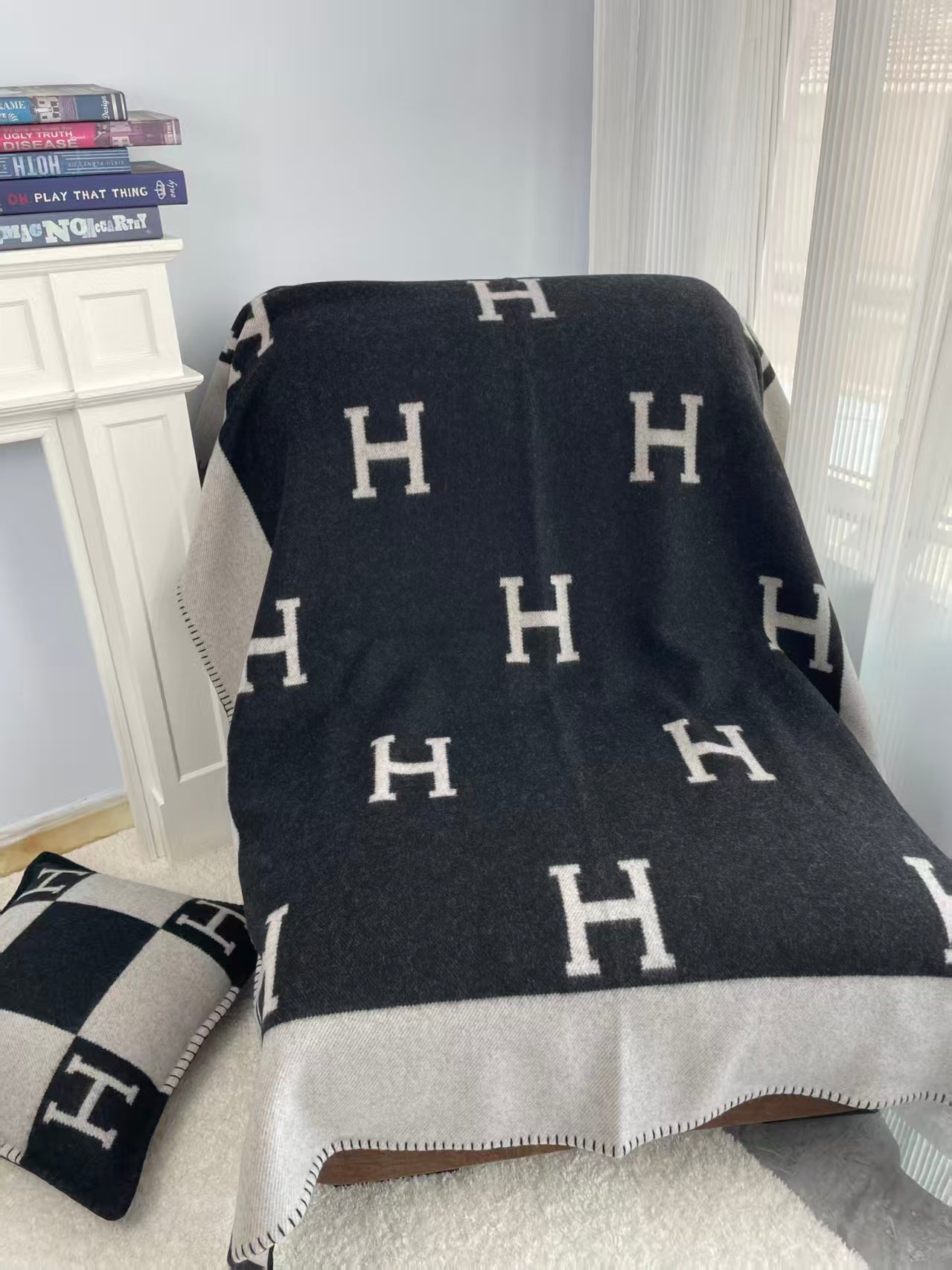 Merino Wool Black Blanket