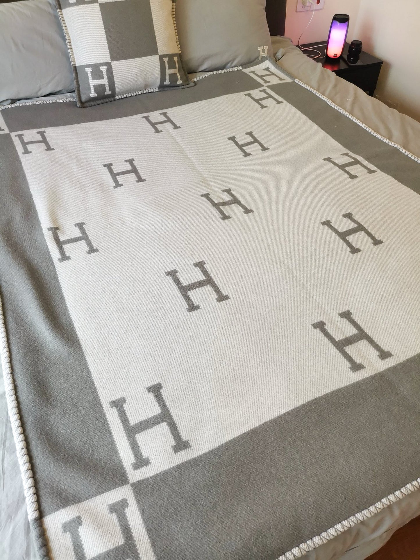 Merino Wool Light Gray Blanket