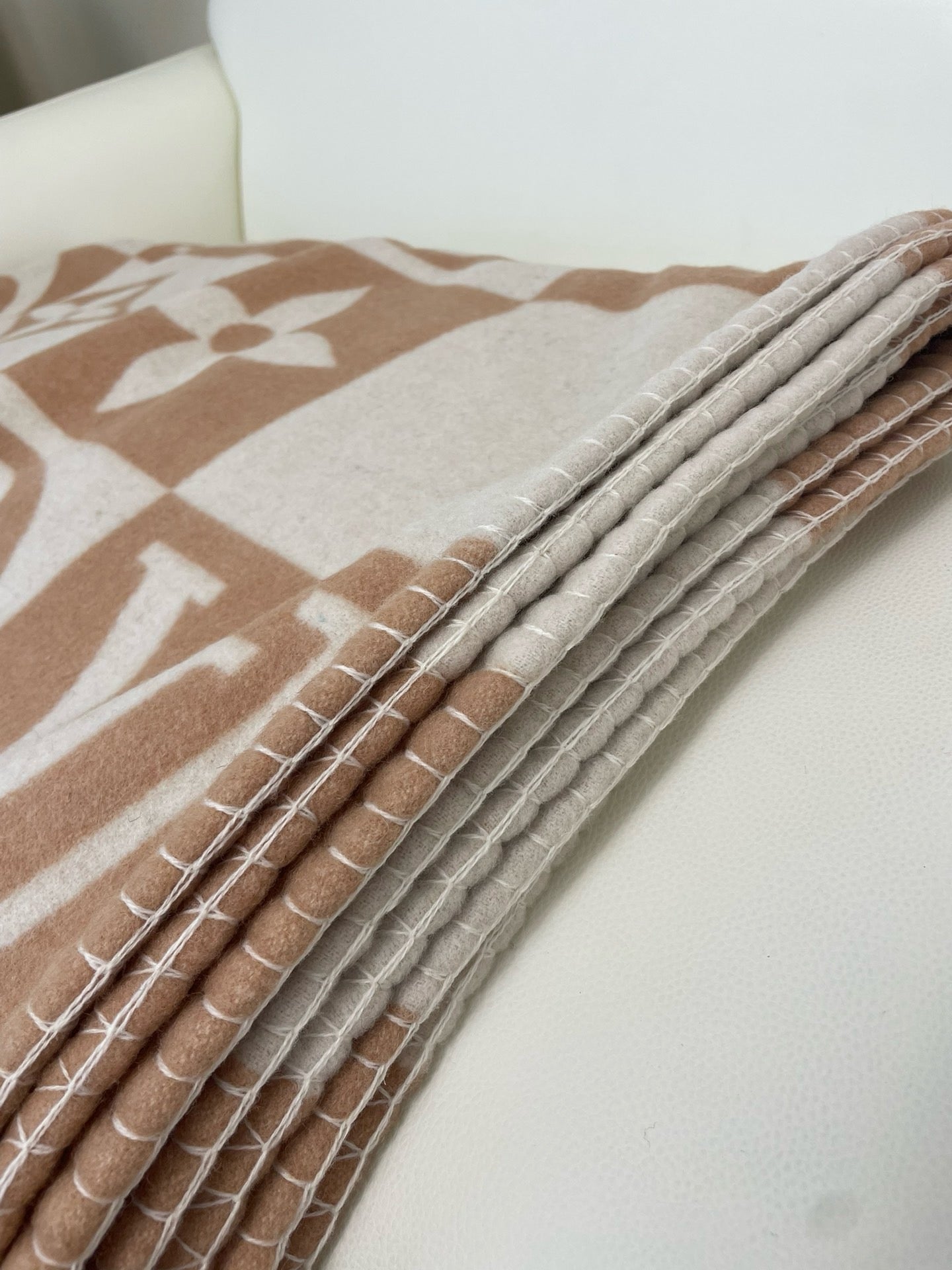 Cashmere Camel & Beige Cozy Blanket