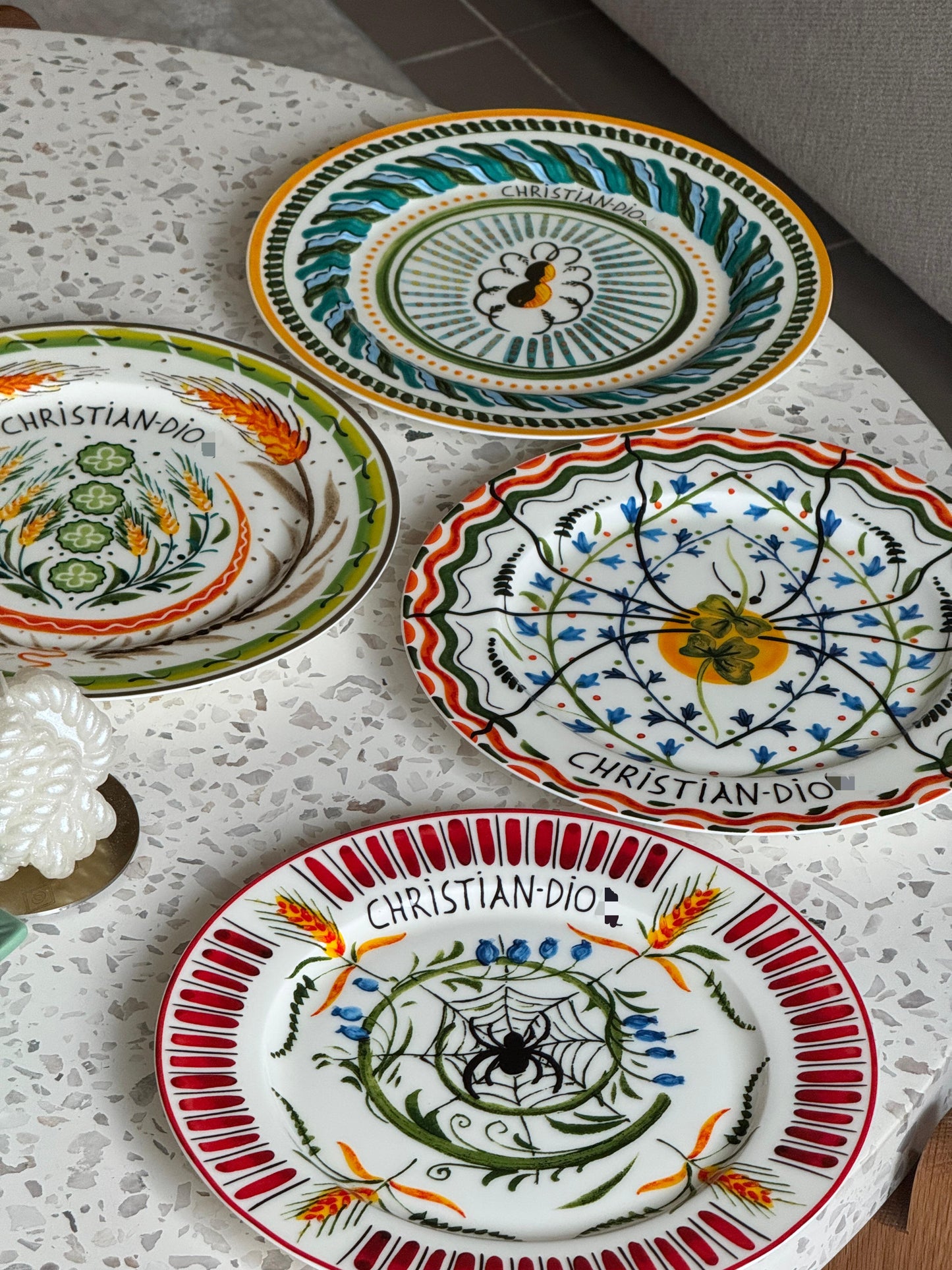 Set of 4 ceramic designer plates