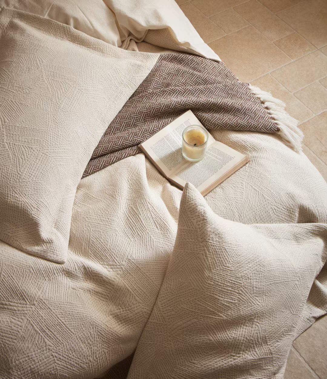 "Stitches" warm bedding set of 4 pcs